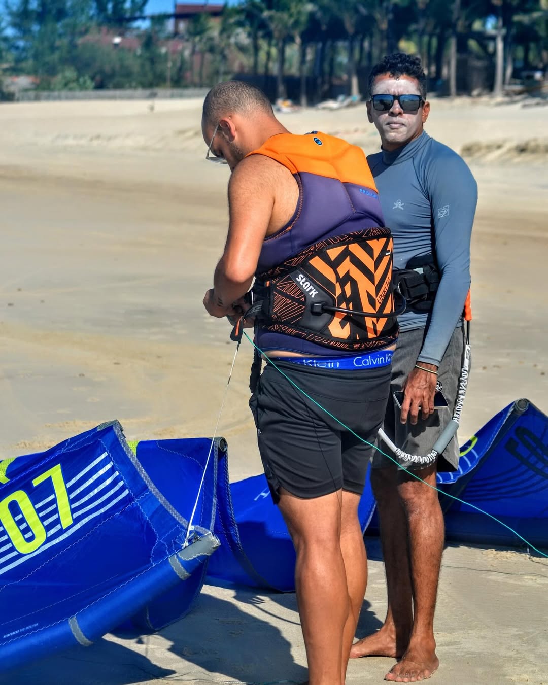 Guys of The Wind - Photo 2